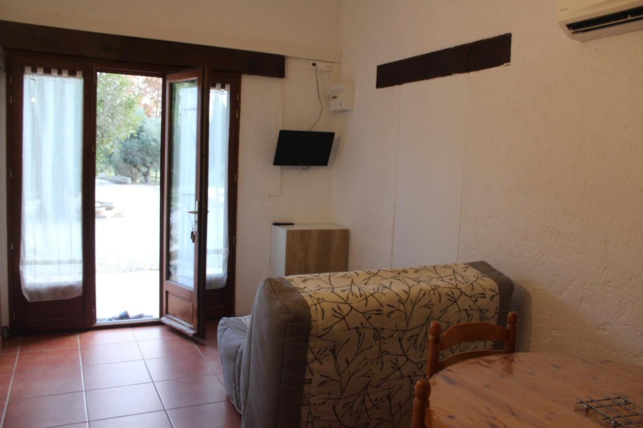 Mas Des Oliviers Apartment Saint-Esteve  Exterior photo